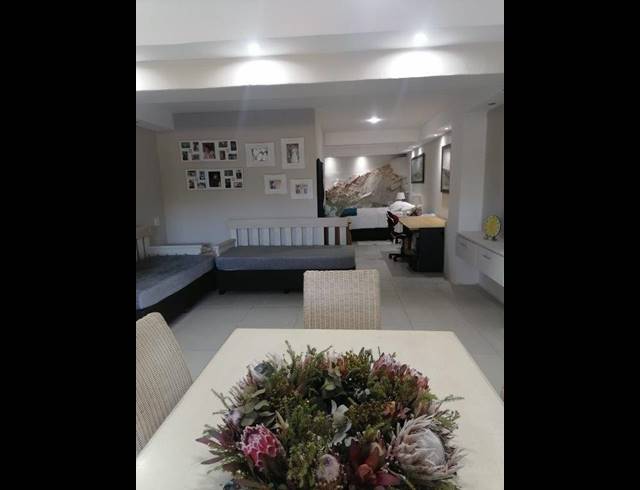 1 BEDROOM APARTMENT RENTED IN HUMEWOOD